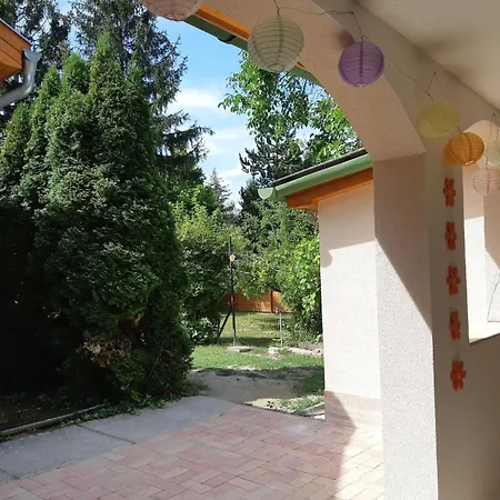 Renoviertes Ferienhaus In Mit Grosser Terrasse Zamardi